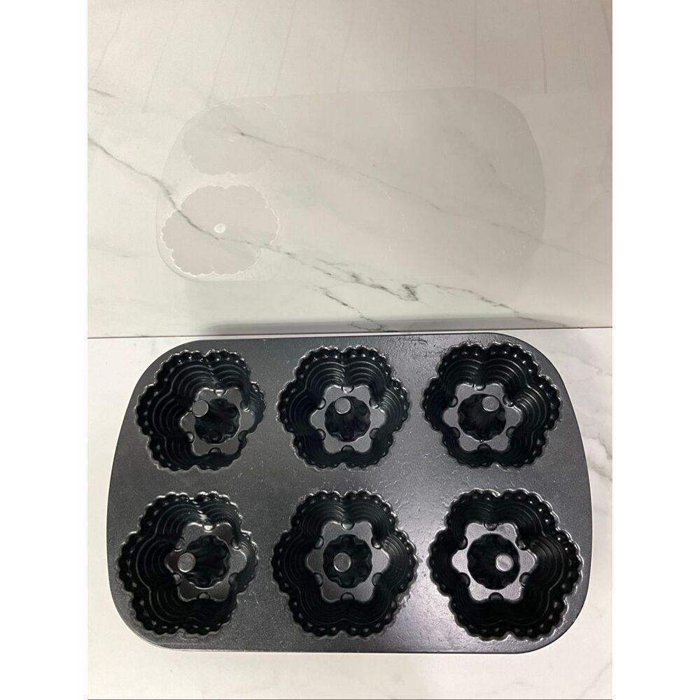 NORDIC WARE Festival Muffin Pan